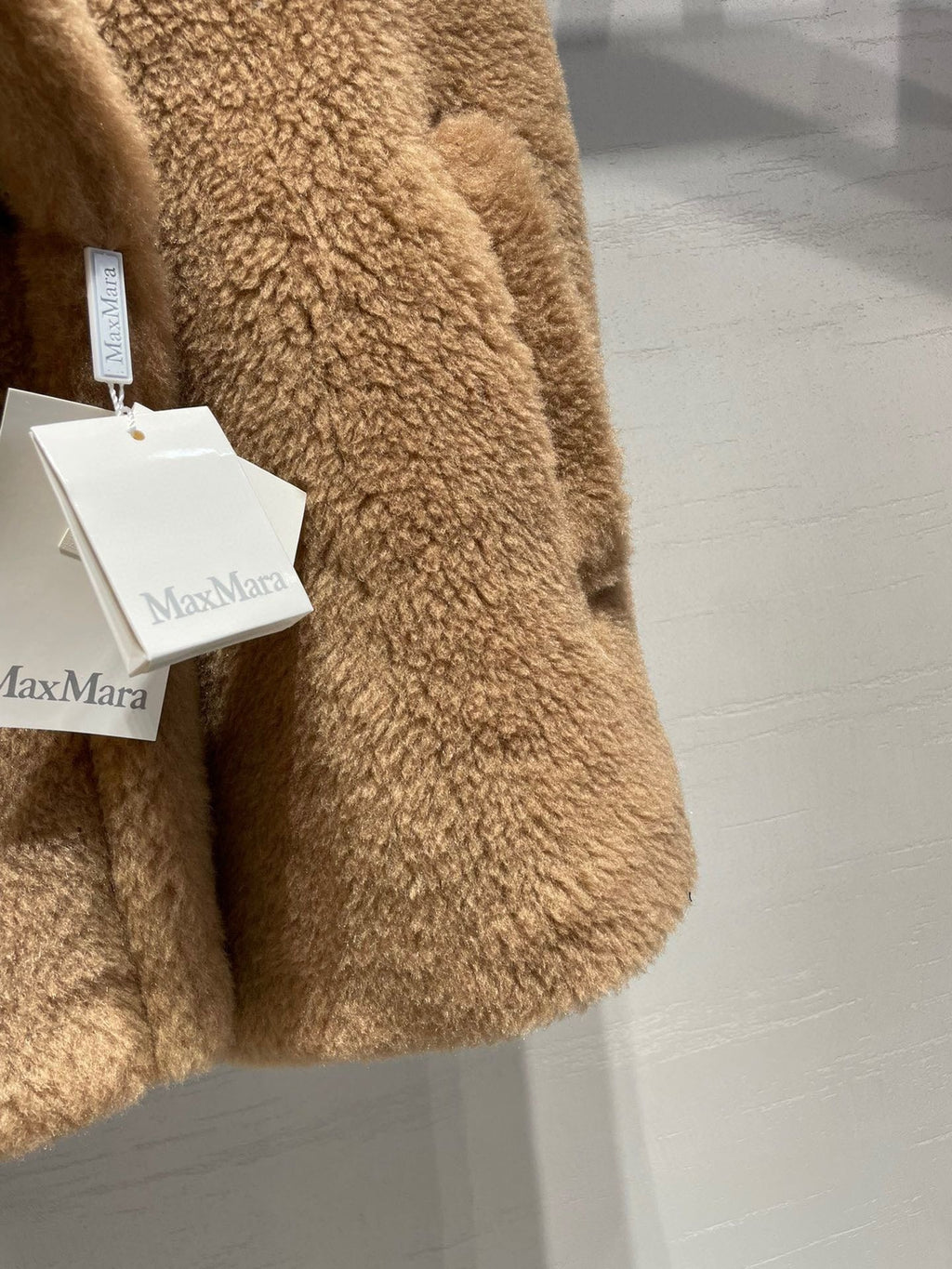 MAX MARA 25S SLEEVELESS TEDDY VEST 89550