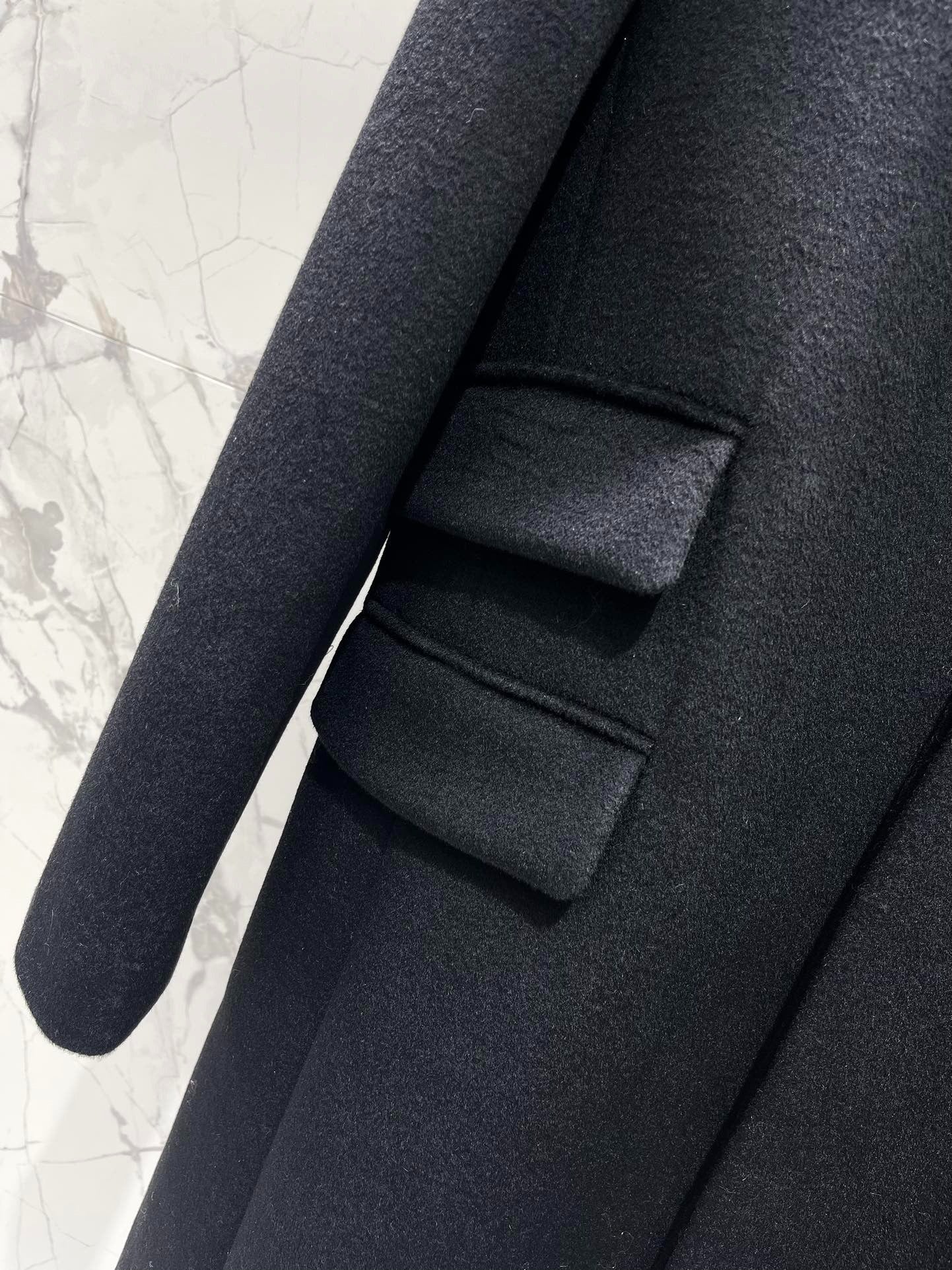 YSL 25S LONG COAT STYLE 132