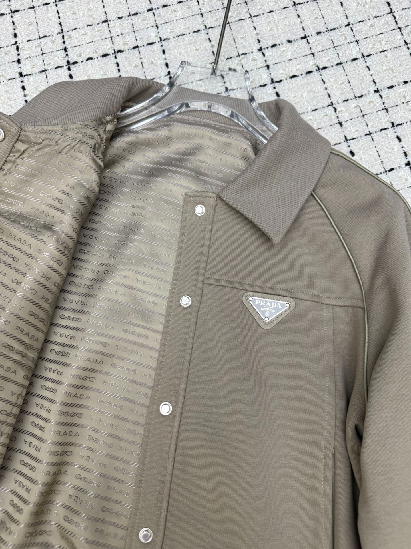 PRADA 25S LOGO JACKET 327