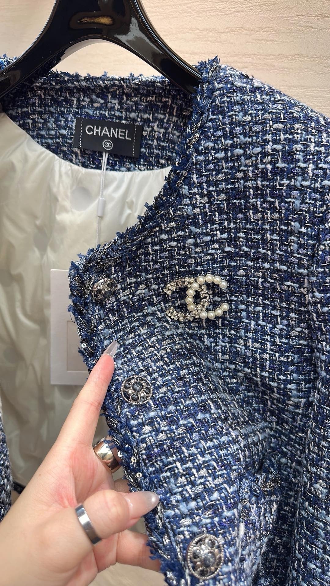 CHANEL 25S TWEED JACKET 495