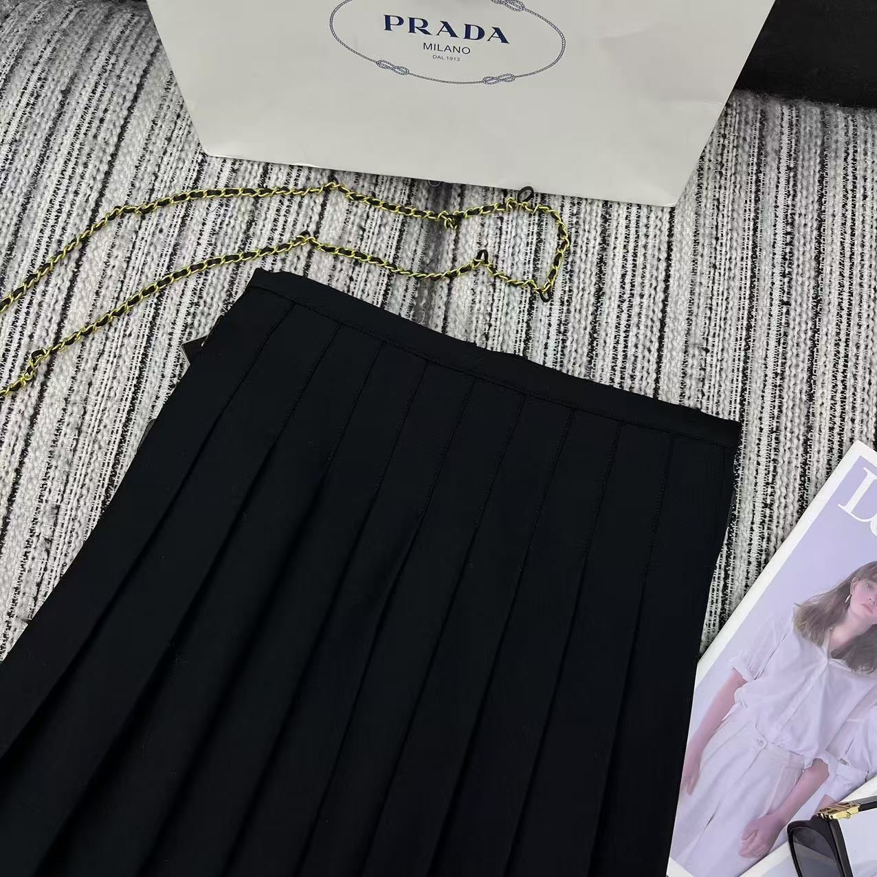 PRADA 25S PLEATED MINI SKIRT 345