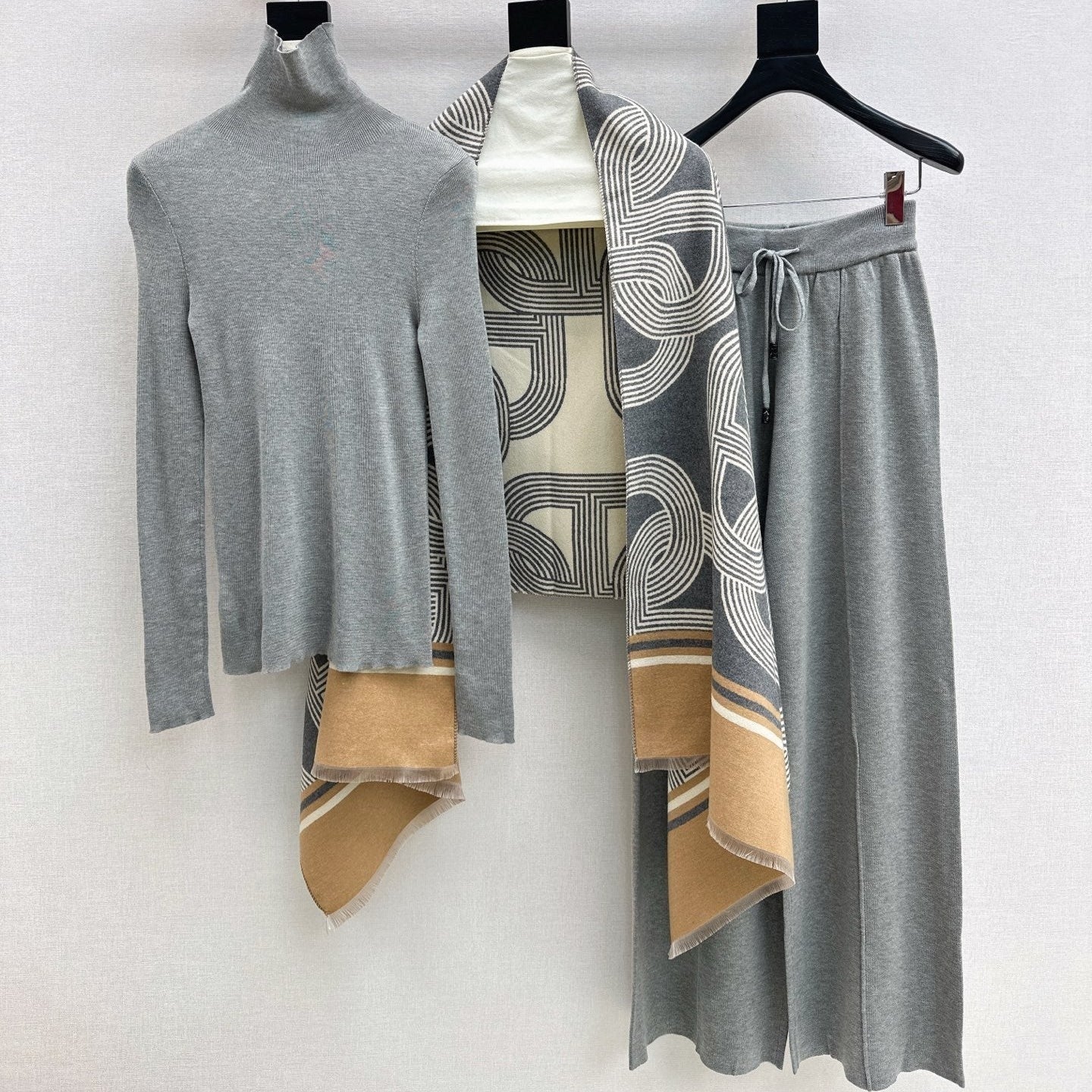 HERMES 25S THREE-PIECE KNIT SET