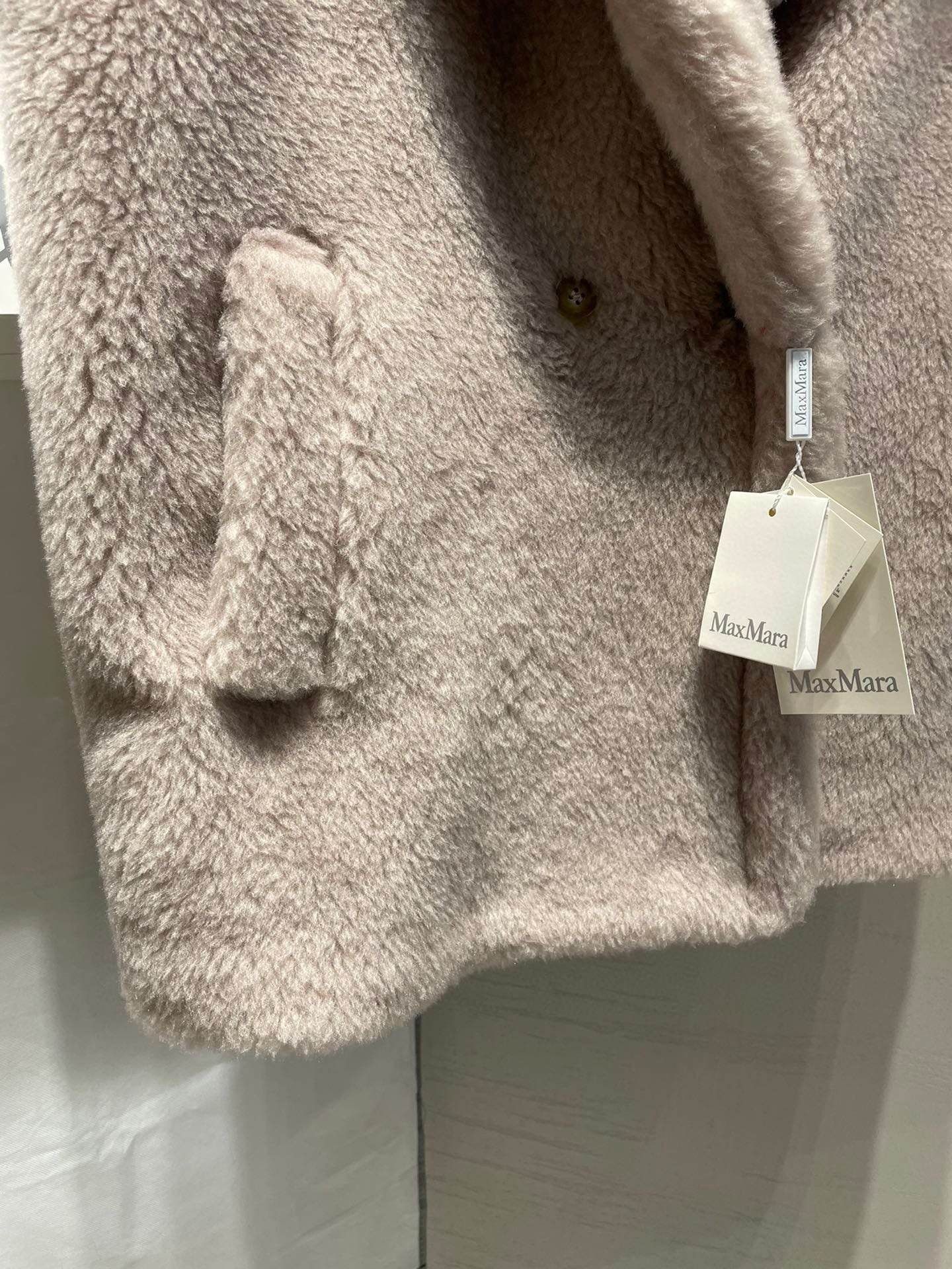 MAX MARA 25S SLEEVELESS TEDDY VEST 99550