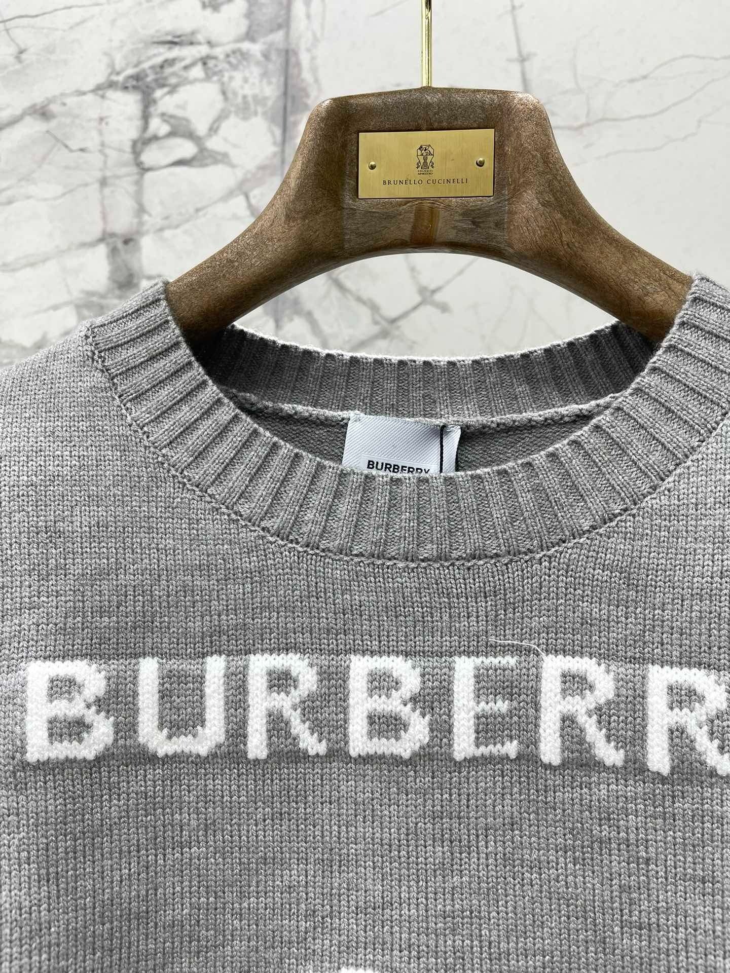 BURBERRY 25S KNIT SWEATER 241