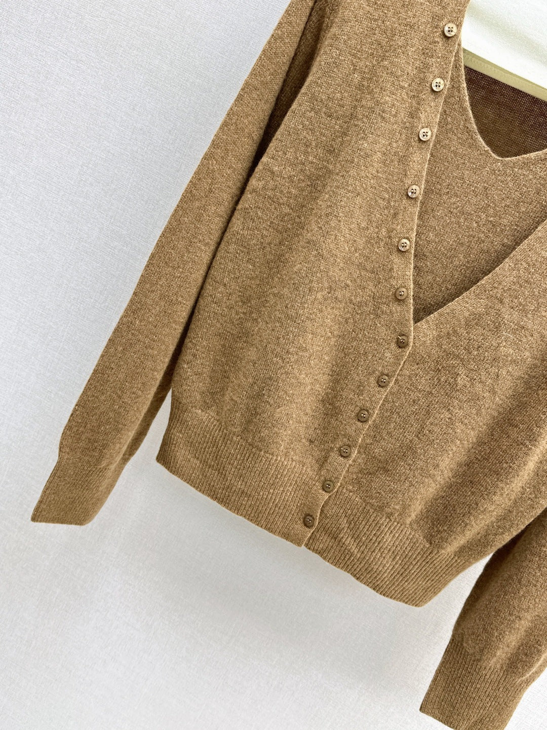 HERMES 25S V-NECK SWEATER 246