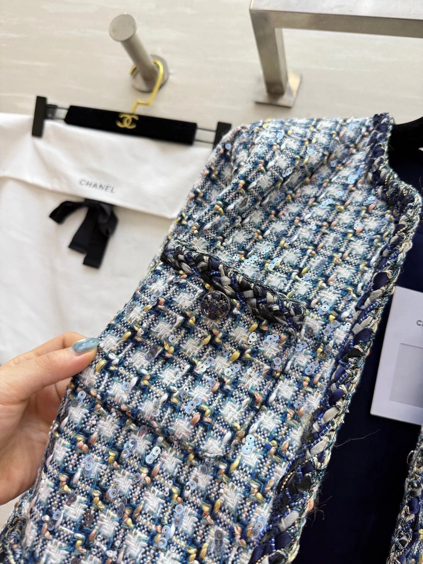 CHANEL 25S TWEED JACKET 477