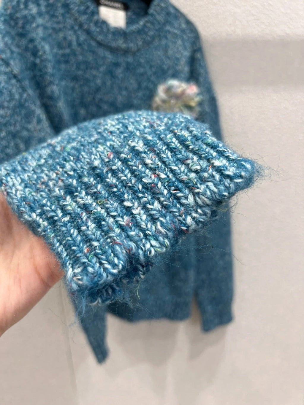 CHANEL 25S CASHMERE SWEATER 232468