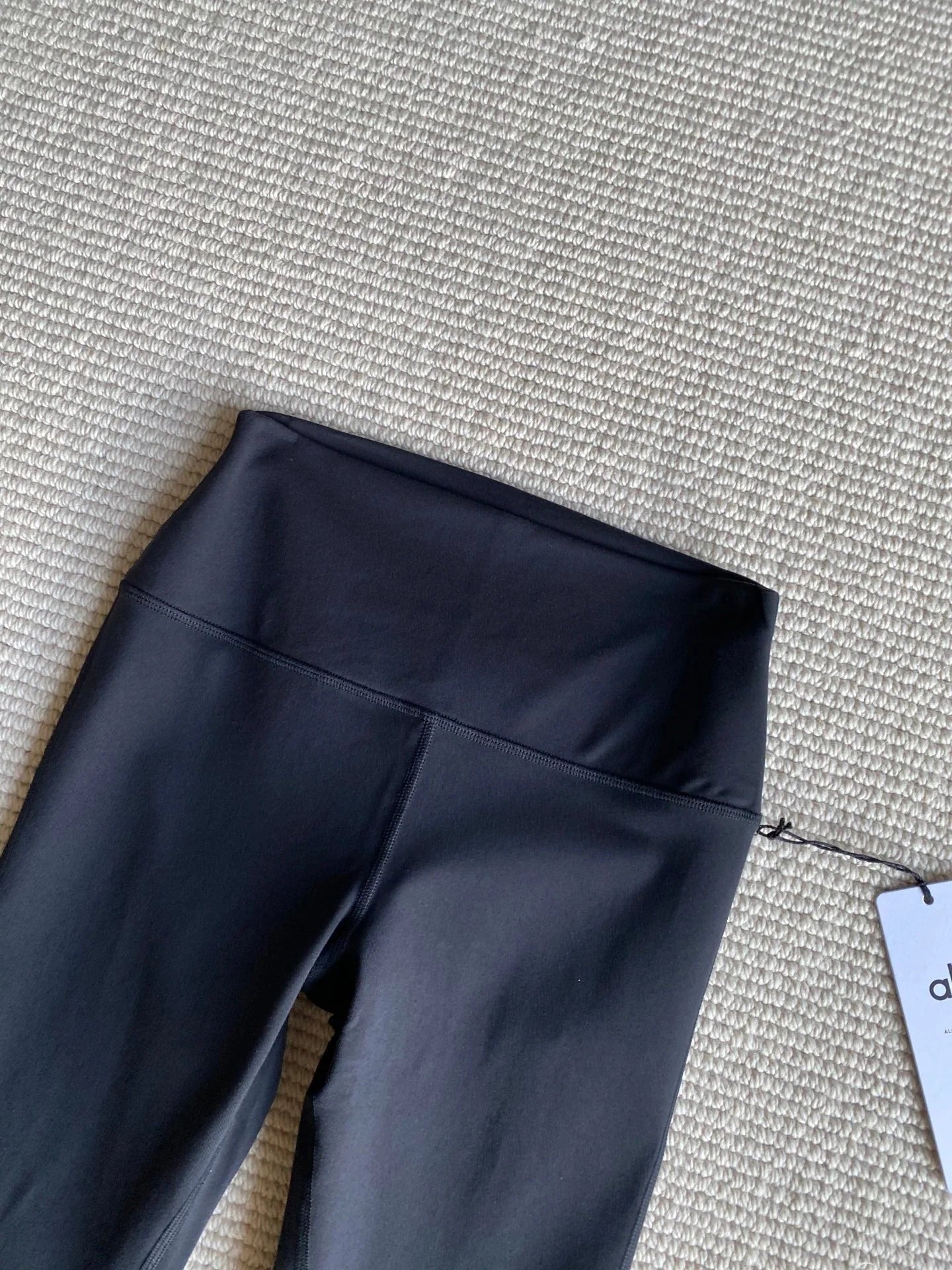 ALO FLARED PANTS STYLE 143