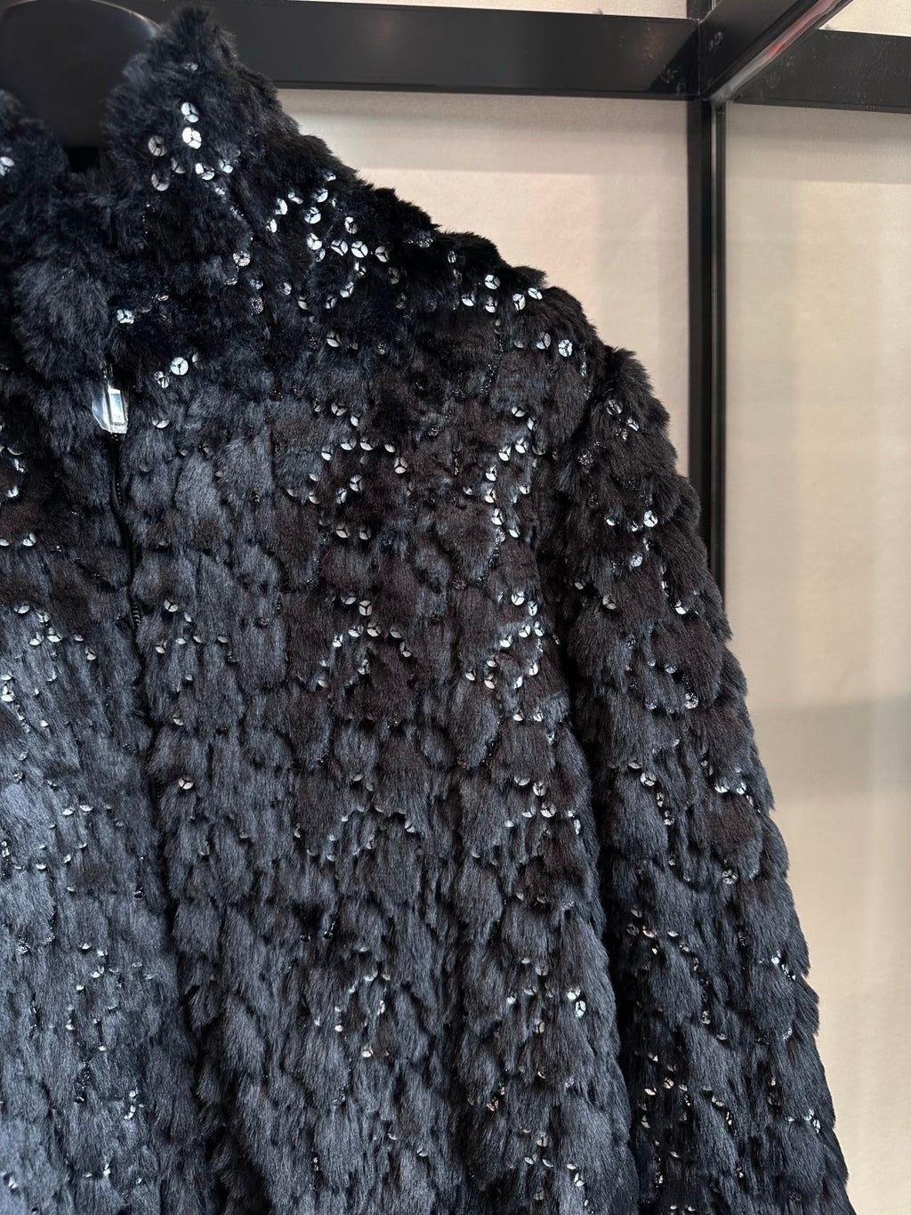 CHANEL 25S VELVET SEQUIN-EMBELLISHED JACKET 464