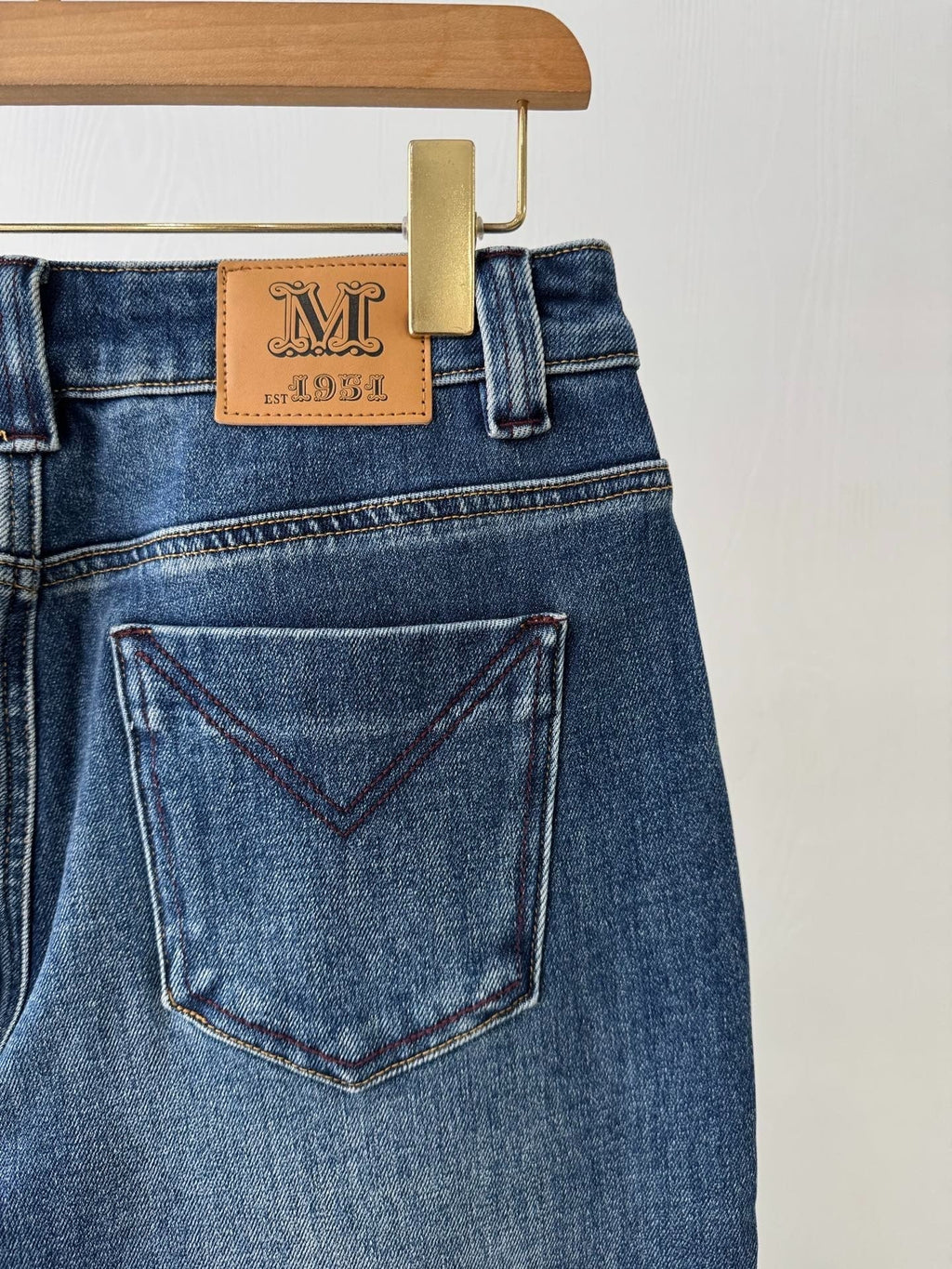 MAX MARA 25S STRAIGHT-LEG JEANS WITH SHEEPSKIN LINING 060