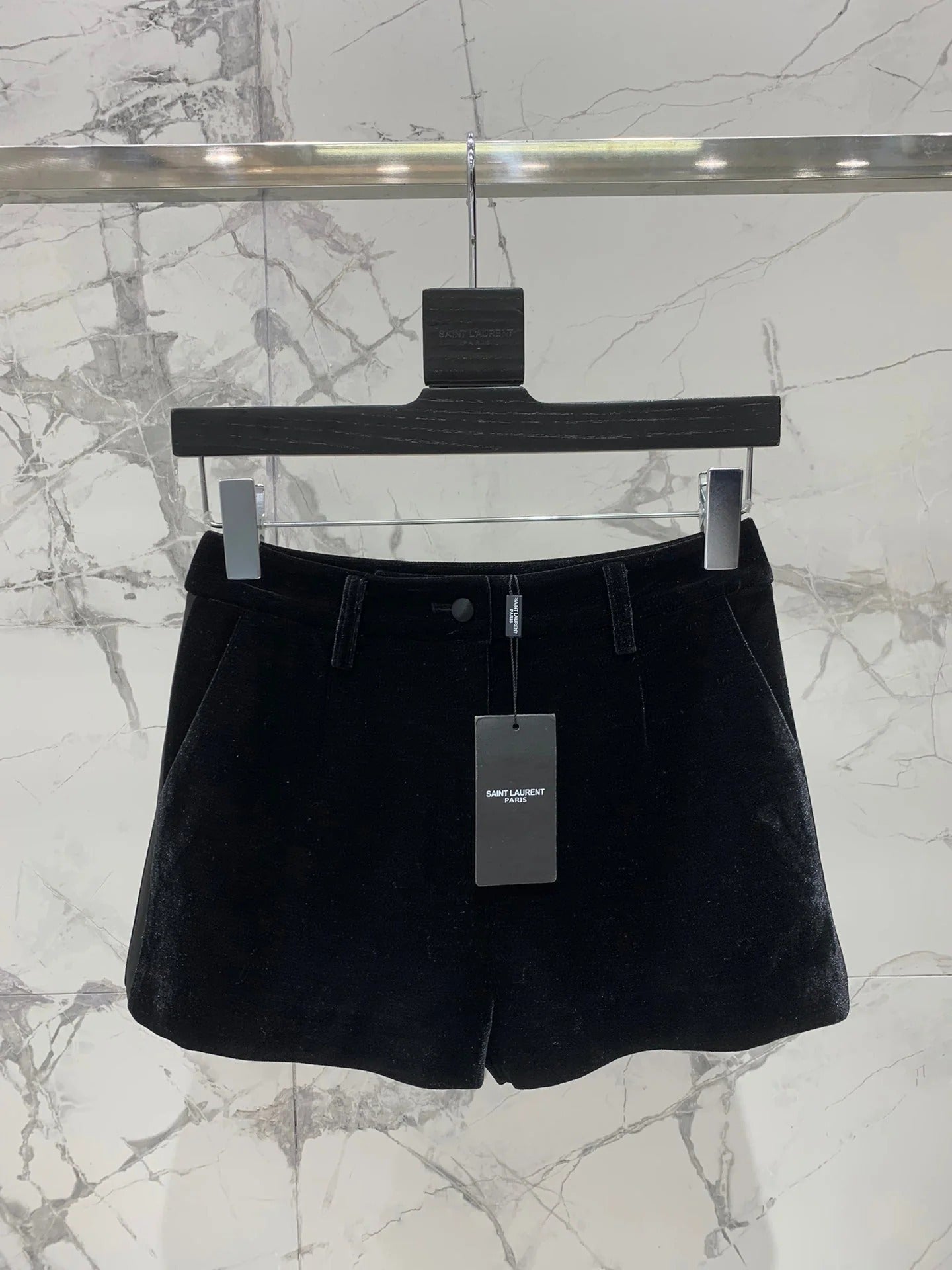 YSL 25S SHORT STYLE 112