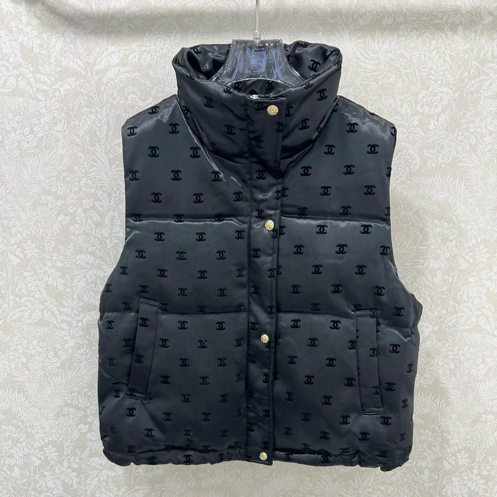 CHANEL 25S PUFFER VEST 312