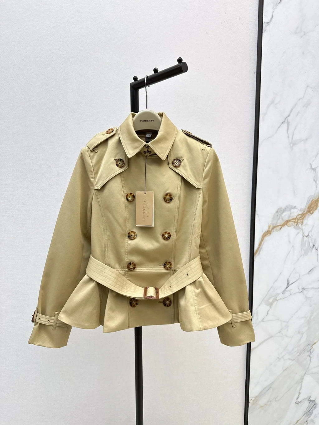 BURBERRY 25S TRENCH COAT 229