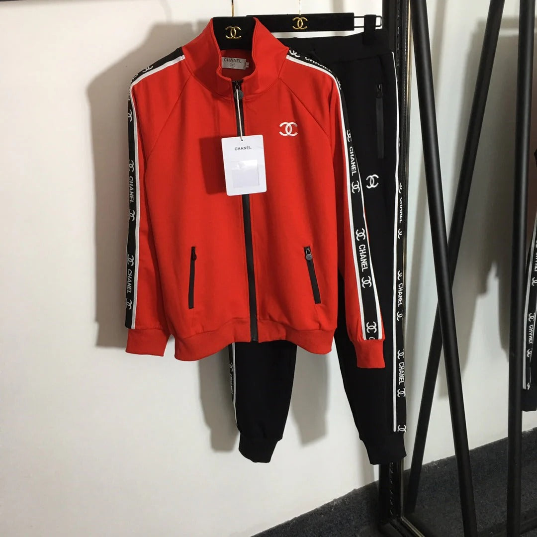CHANEL 25S TRACKSUIT 323