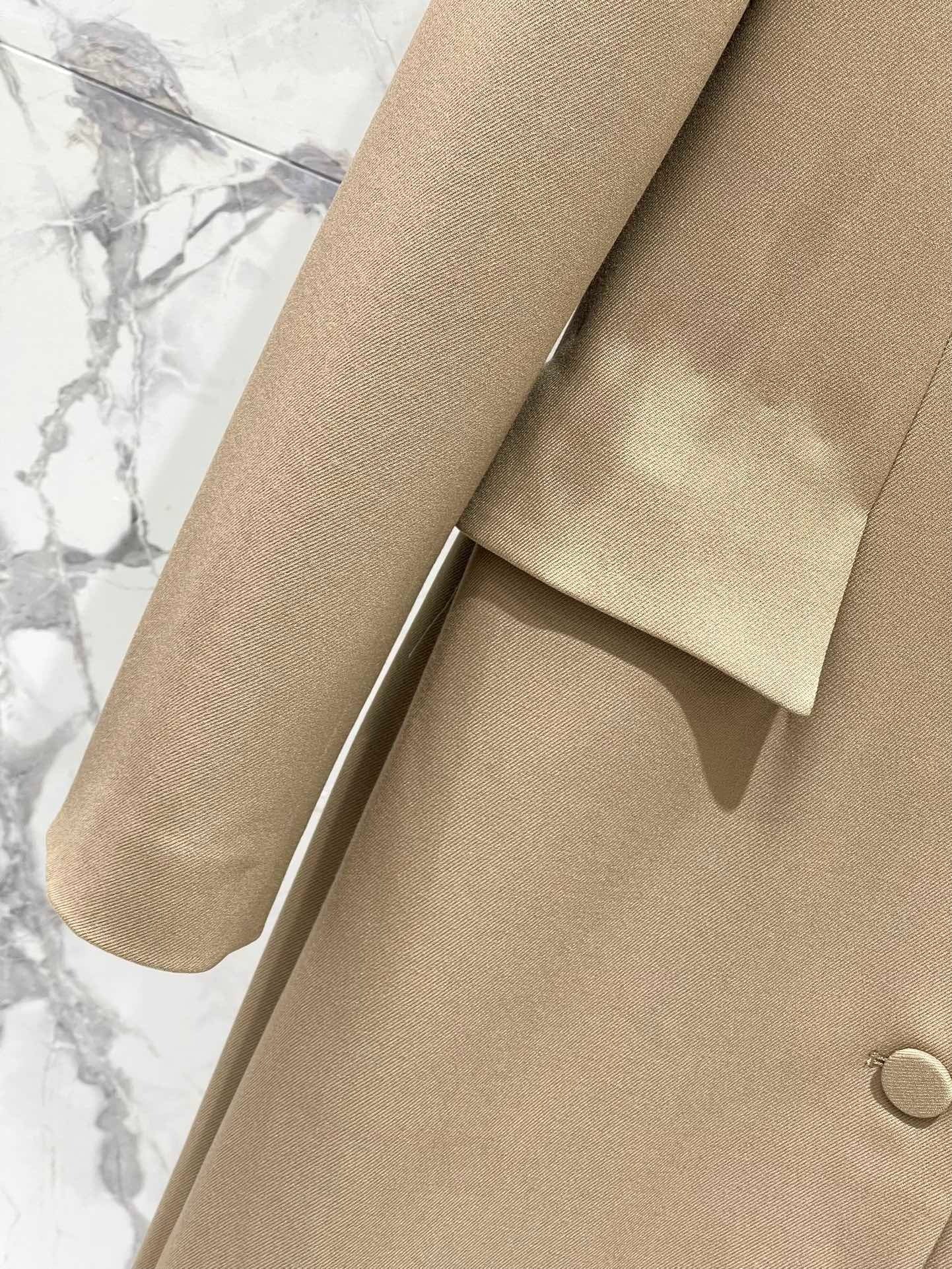 YSL 25S LONG COAT STYLE 133