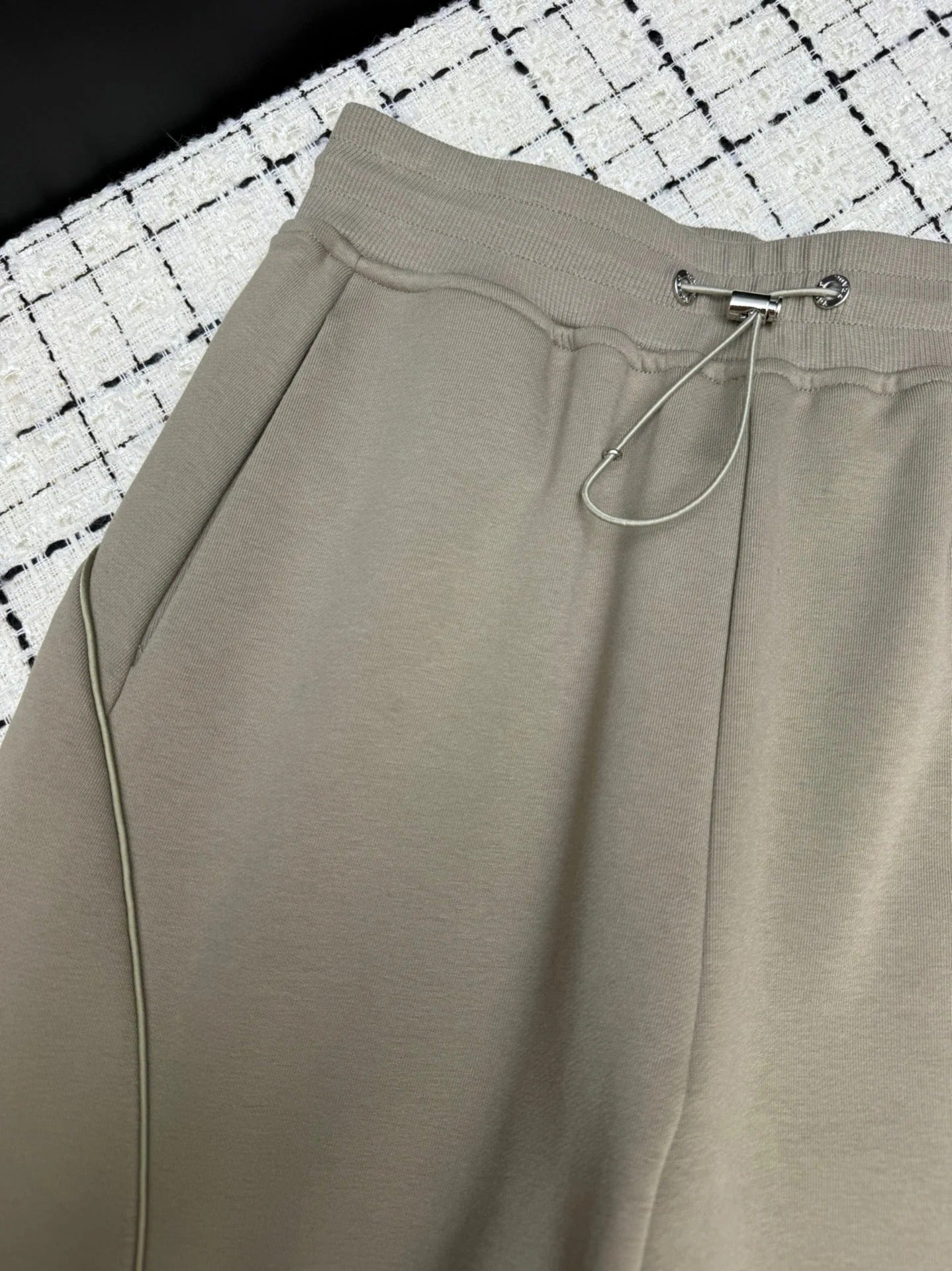 PRADA 25S STRAIGHT-LEG TROUSERS 329
