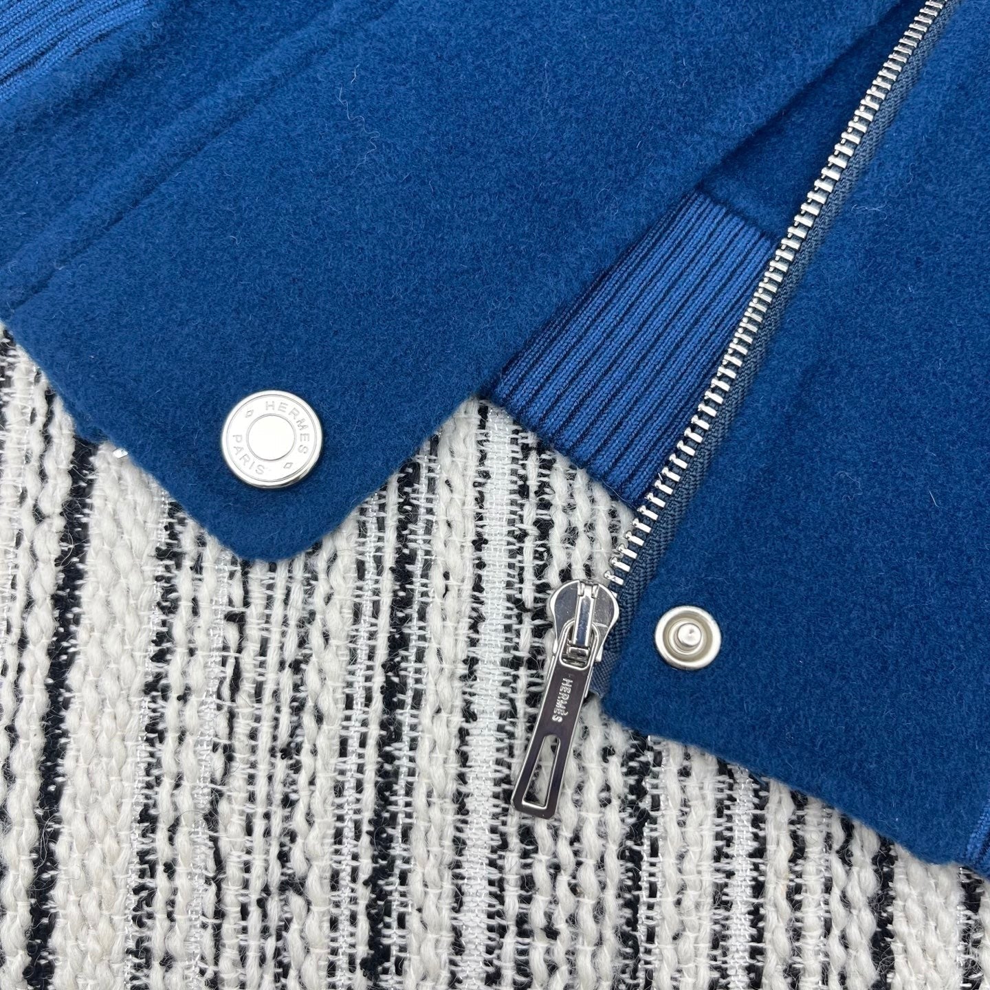 HERMES 25S SLEEVELESS JACKET 305