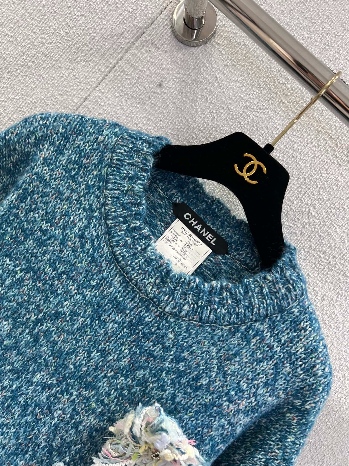 CHANEL 25S CASHMERE SWEATER 232468