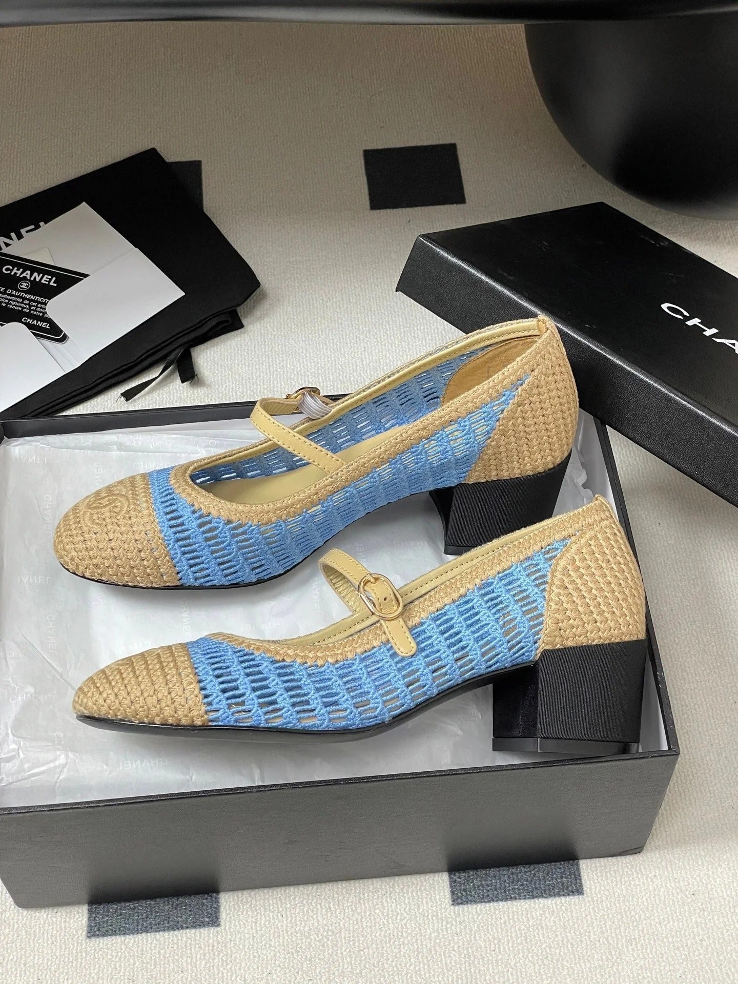 HIGH BALLET MARY JANE 50MM IN NATURAL BEIGE AND BLUE RAFFIA