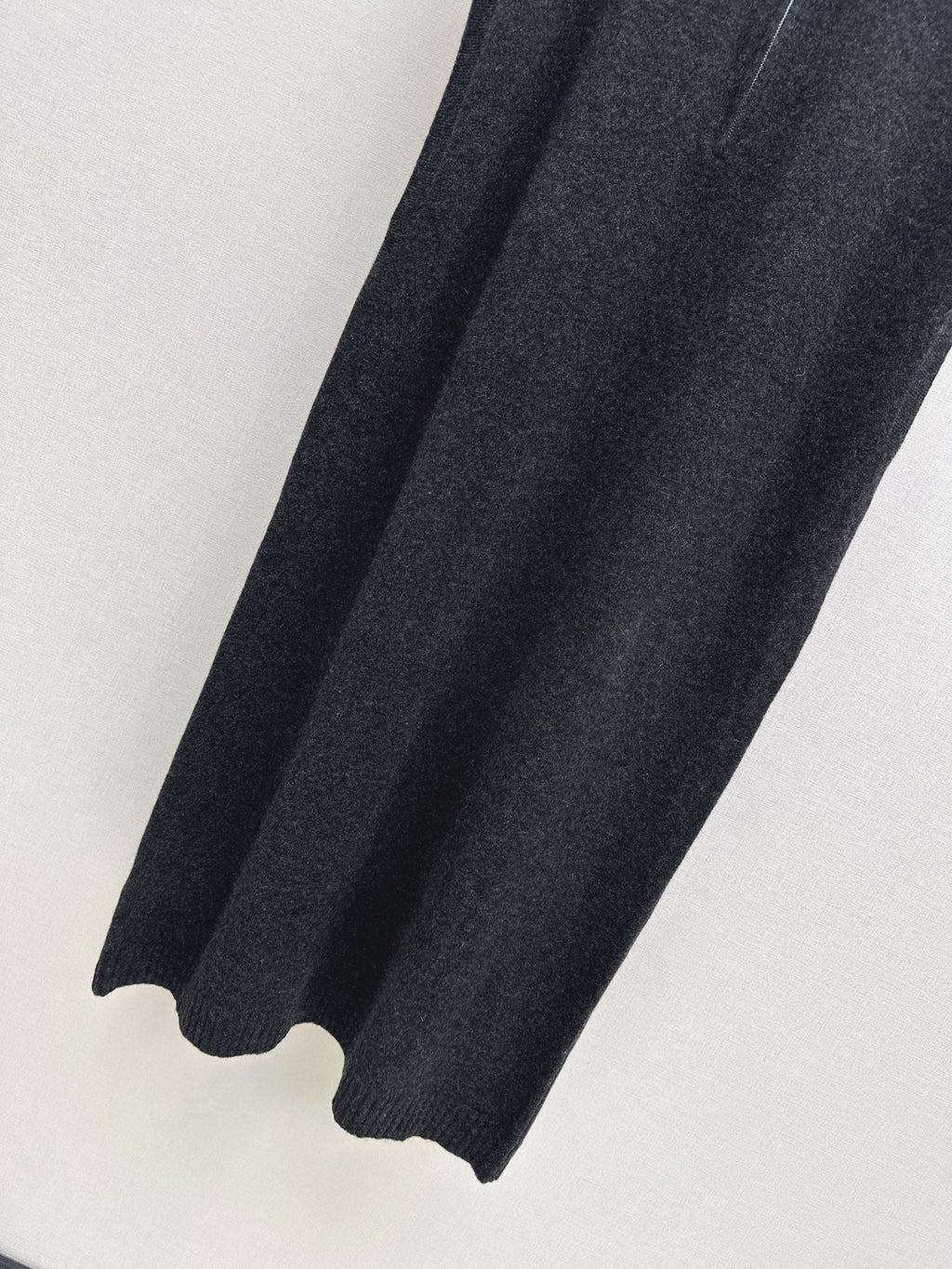 HERMES 25S SLEEVELESS CREW-NECK KNIT DRESS 306