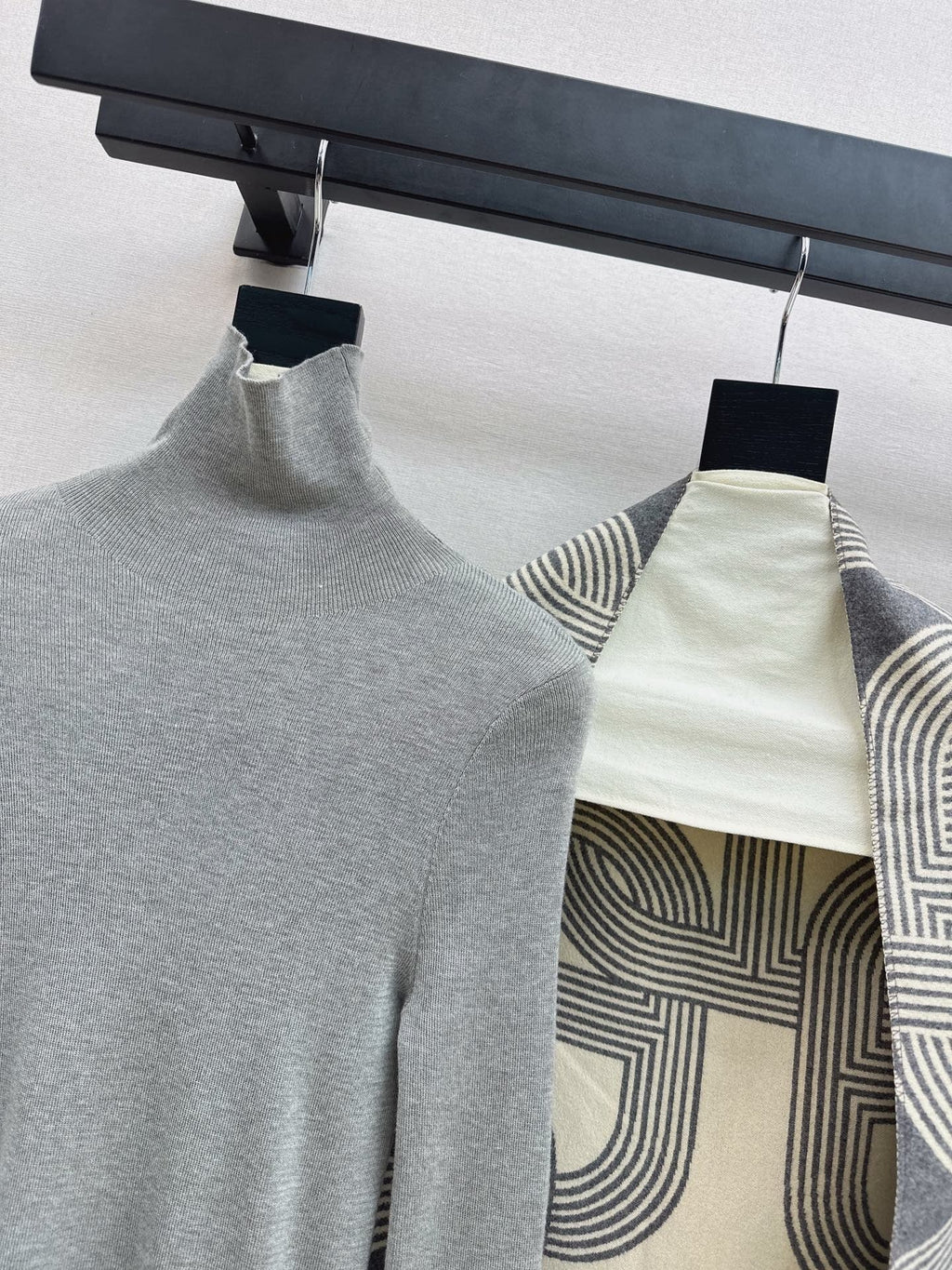 HERMES 25S THREE-PIECE KNIT SET