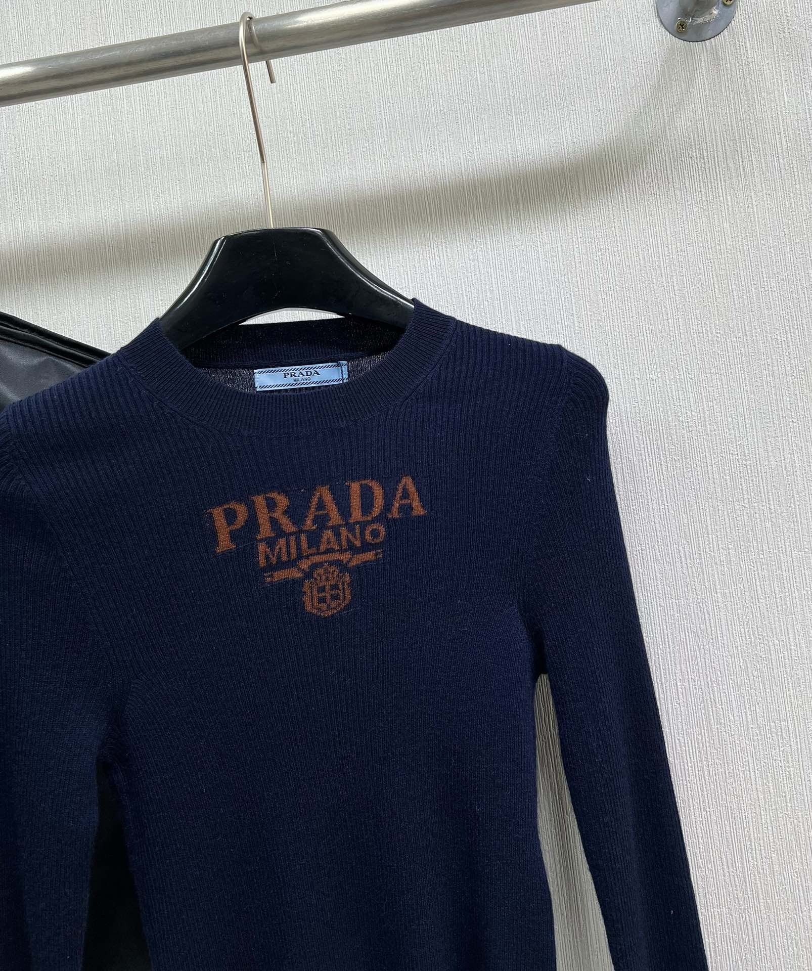 PRADA 25S LIGHTWEIGHT SWEATER 364