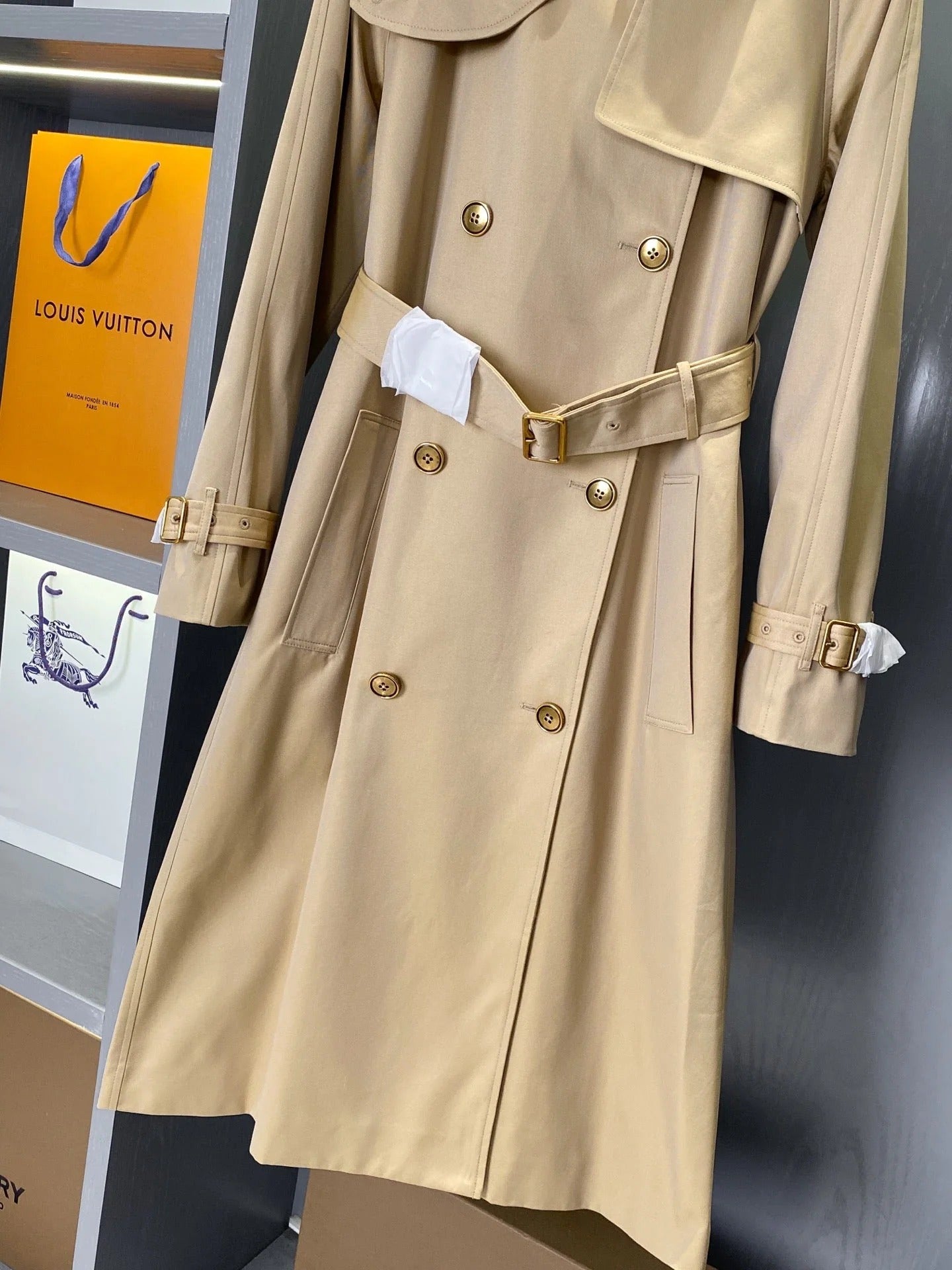 BURBERRY 25S TRENCH COAT 237
