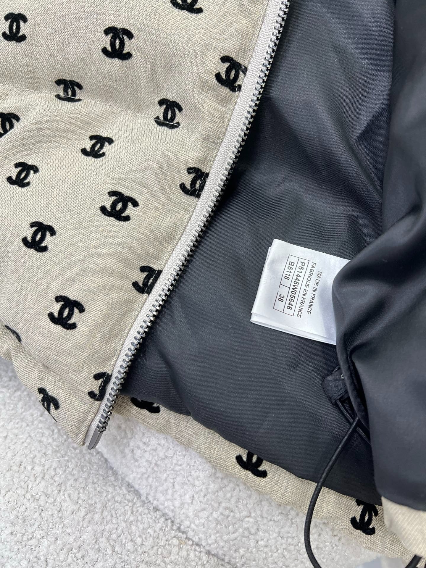 CHANEL 25S DOWN JACKET 311