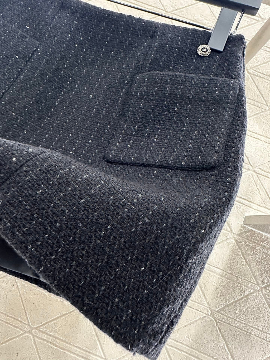 CHANEL 25S TWEED MINI SKIRT 303