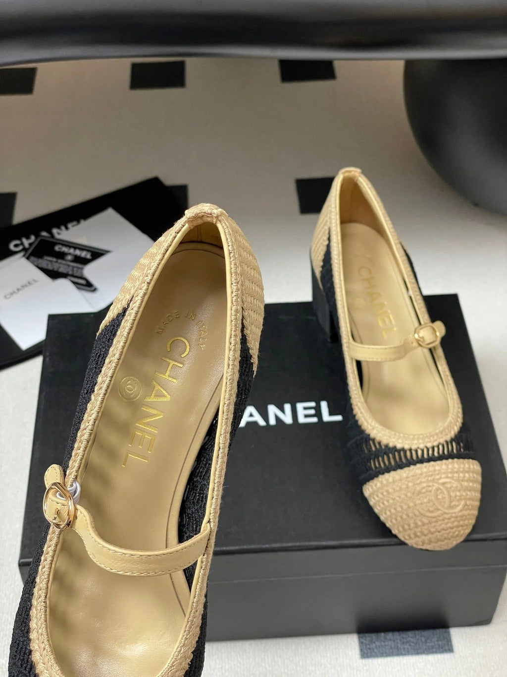HIGH BALLET MARY JANE 50MM IN NATURAL BEIGE AND BLACK RAFFIA