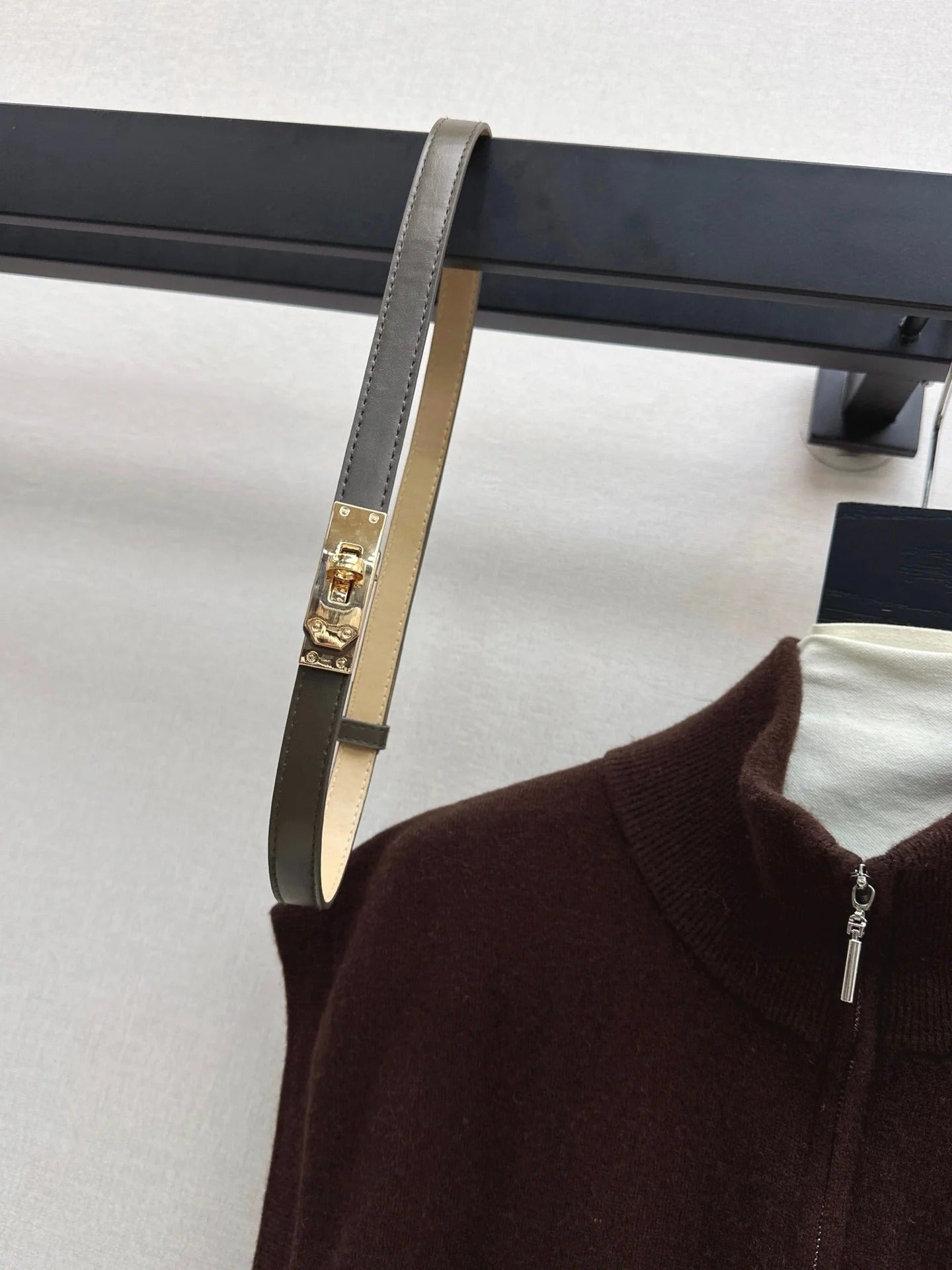 HERMES 25S SLEEVELESS CREW-NECK KNIT DRESS 313