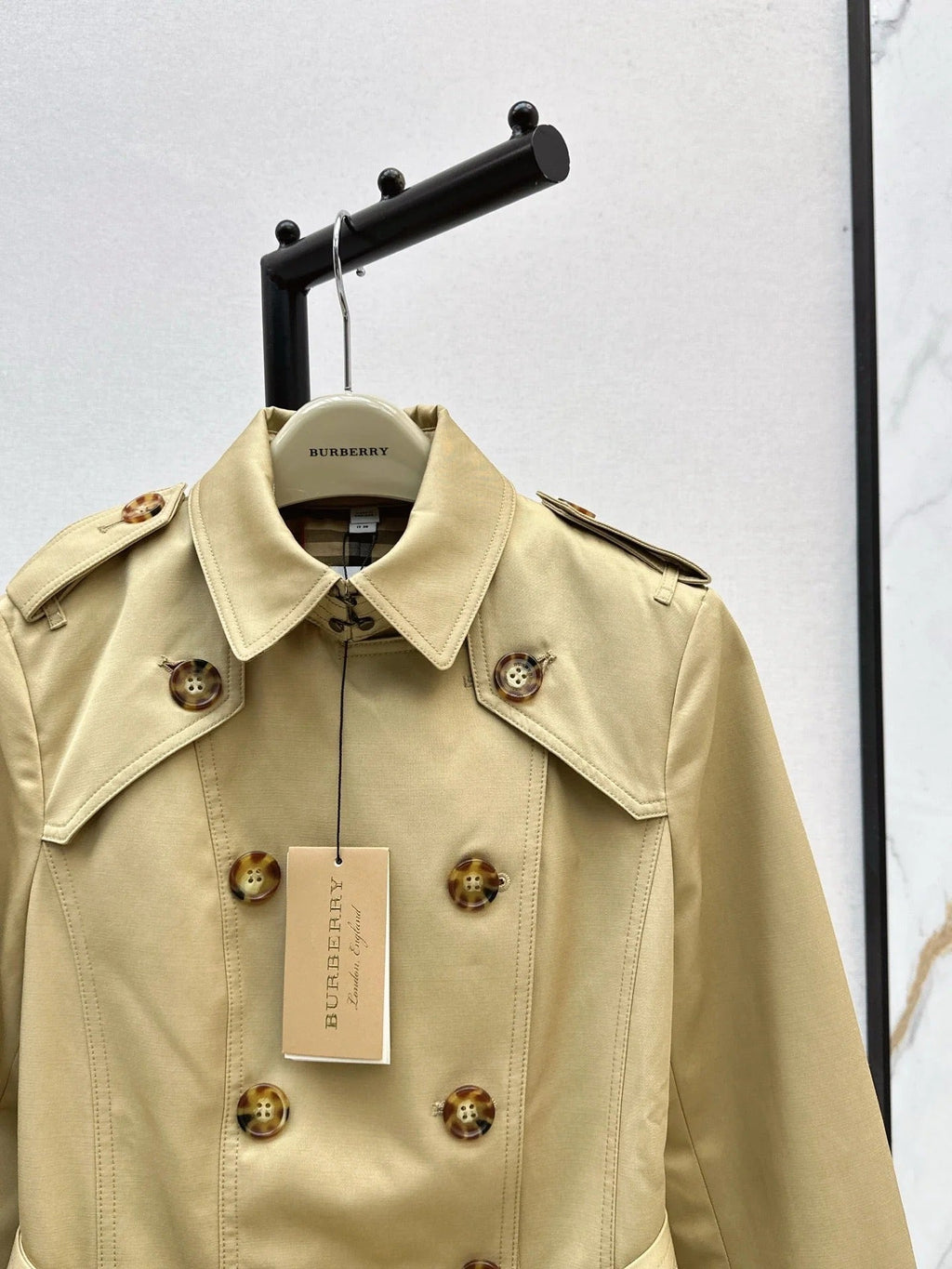 BURBERRY 25S TRENCH COAT 229