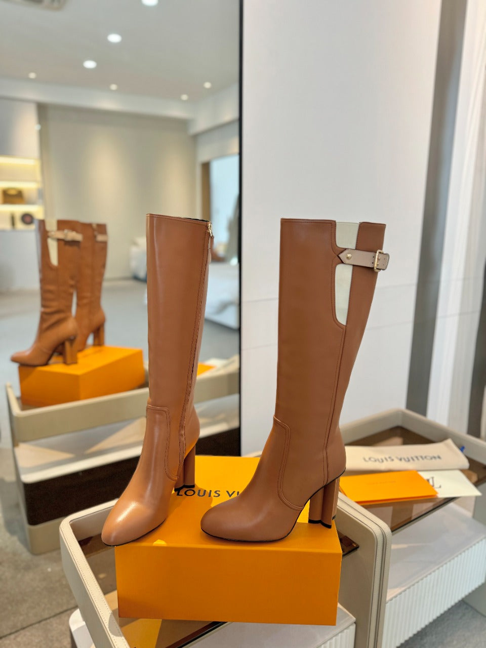 LV Donna High Boot 9.5 Brown Calfskin 573881